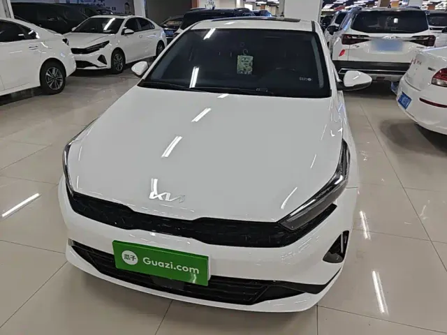 Kia K3 — Фото автомобиля 2