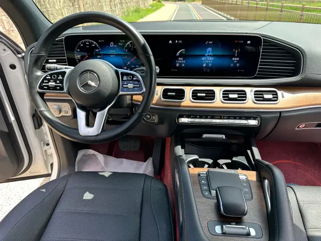 Mercedes-Benz GLS-Class — Фото автомобиля 12