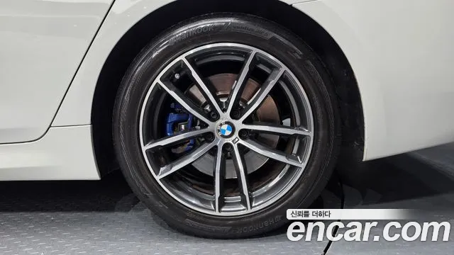 BMW 5-Series — Фото автомобиля 20
