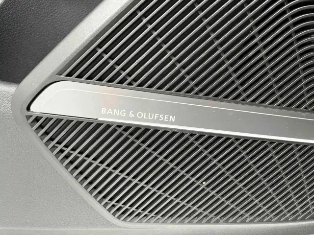 Audi Q5L — Фото автомобиля 10