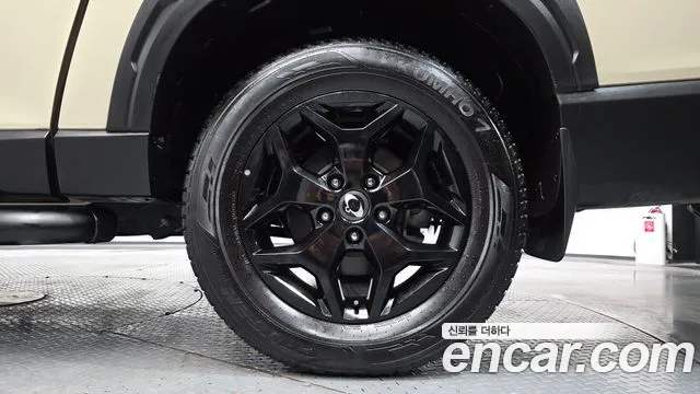 KG_Mobility_Ssangyong Rexton Новый Rexton Sport Khan Дизель 2.2 4WD — Фото автомобиля 19