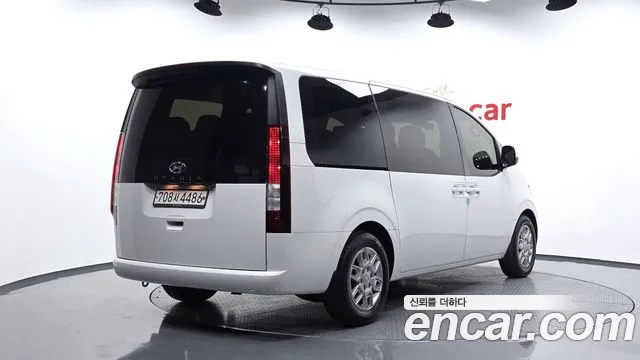 Hyundai Staria Staria Tourer 11 мест — Фото автомобиля 2