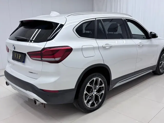 BMW X1 — Фото автомобиля 4