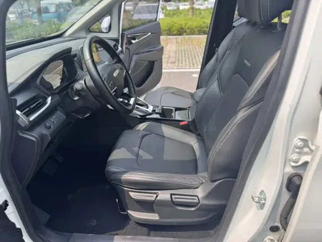 Maxus G50 — Фото автомобиля 16