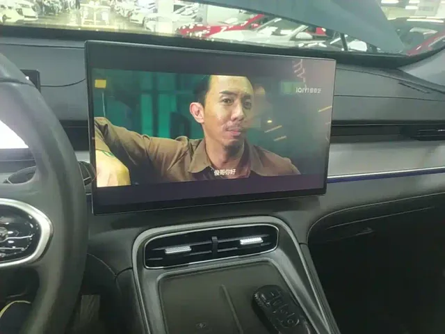 Chery Tiggo 8 PLUS — Фото автомобиля 12