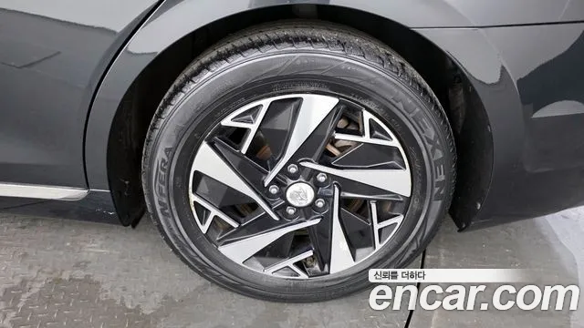 Hyundai Grandeur Premium — Фото автомобиля 21