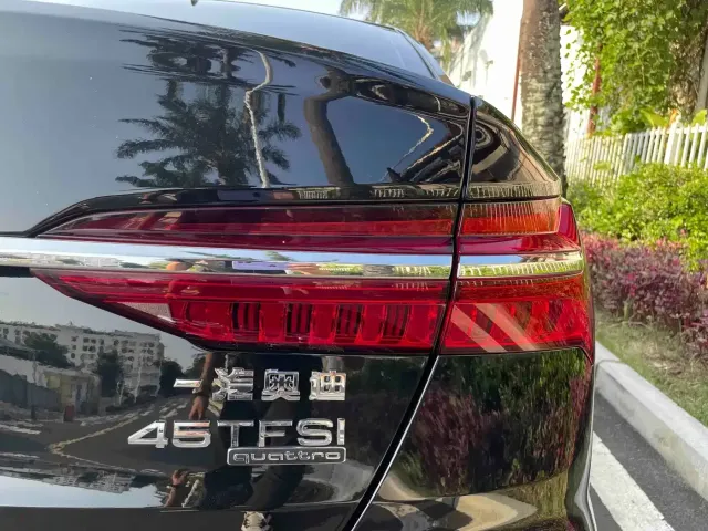Audi A6L — Фото автомобиля 15
