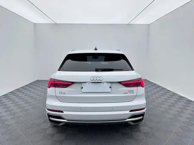 Audi Q3 — Фото автомобиля 5