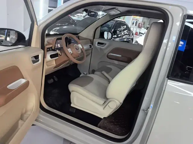 Wuling Hongguang Mini EV — Фото автомобиля 15