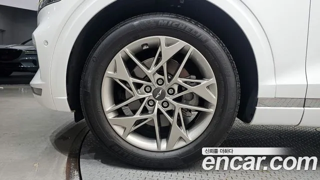 Genesis GV70 2.5T Бензин AWD — Фото автомобиля 5
