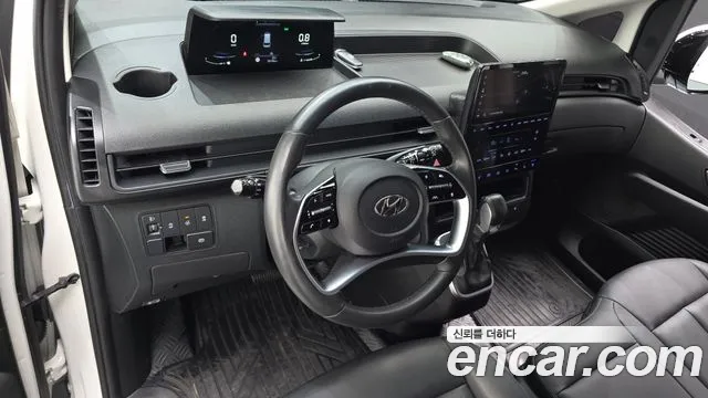 Hyundai Staria — Фото автомобиля 10