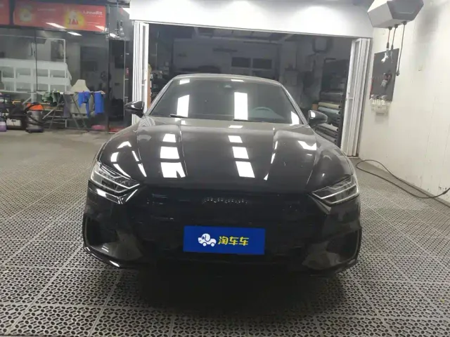 Audi A7L — Фото автомобиля 2