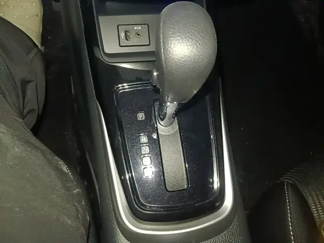 Nissan Tiida — Фото автомобиля 13