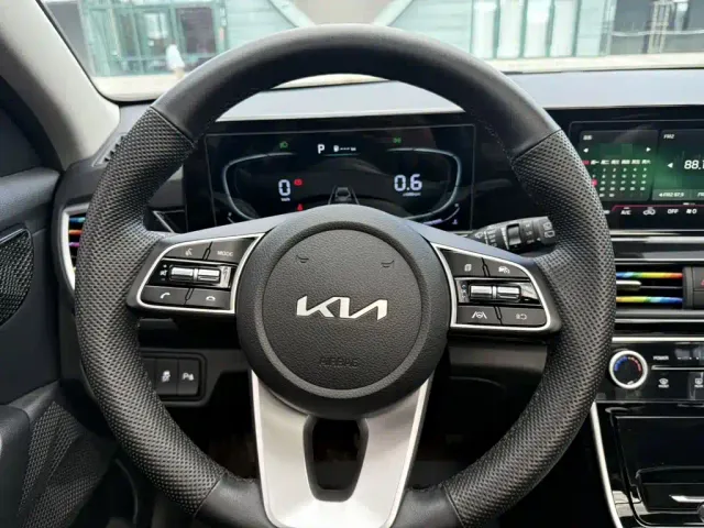 Kia Seltos — Фото автомобиля 16
