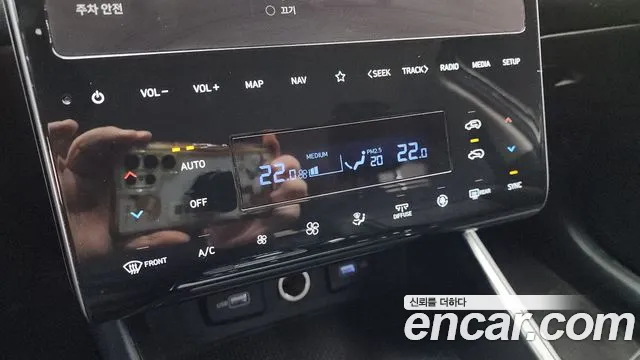 Hyundai Tucson Tucson (NX4) Бензин 1.6 турбо 2WD — Фото автомобиля 18