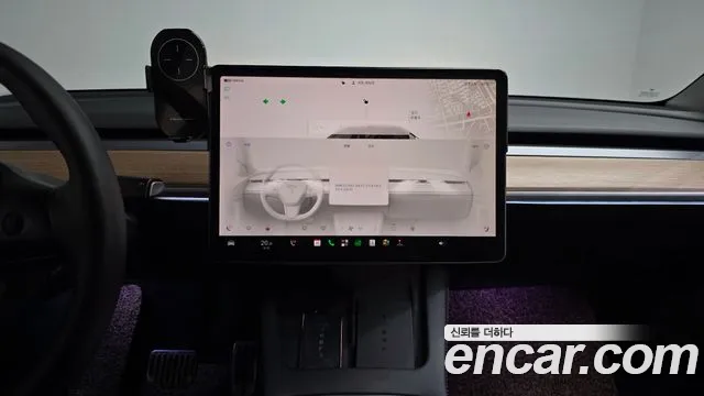 Tesla Model Y — Фото автомобиля 20