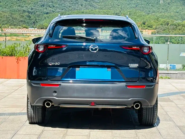 Mazda CX-30 — Фото автомобиля 5