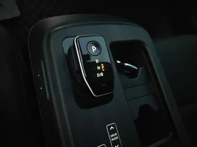 Nissan Ariya — Фото автомобиля 16