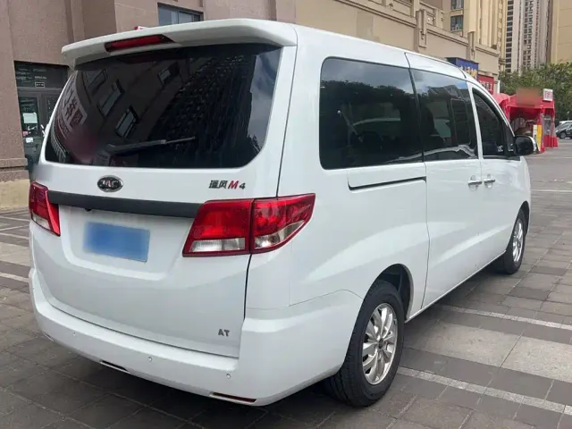 JAC Refine M4 — Фото автомобиля 23