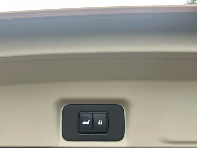Nissan Ariya — Фото автомобиля 9
