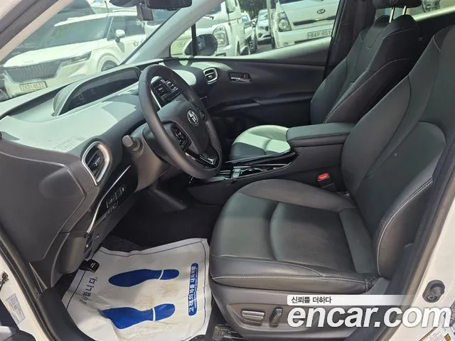 Toyota Prius — Фото автомобиля 18