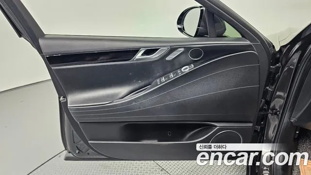 Genesis G80 Бензин 2.5 турбо 2WD — Фото автомобиля 22