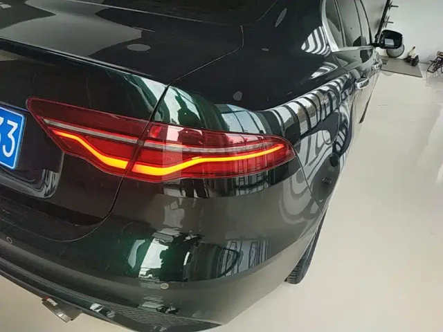 Jaguar XEL — Фото автомобиля 7