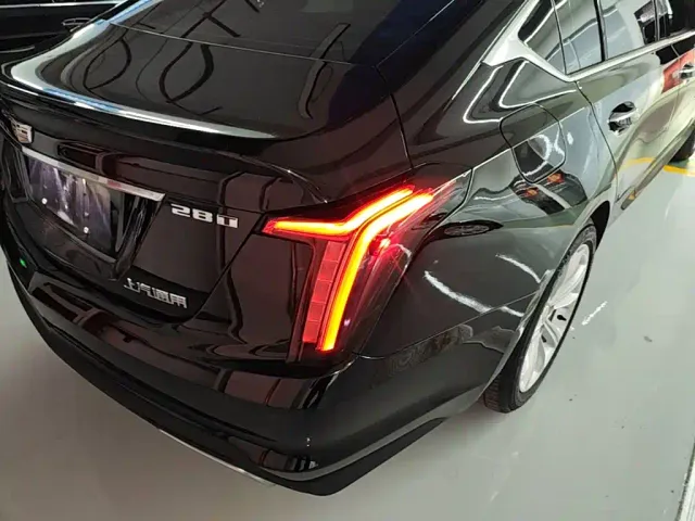 Cadillac CT5 — Фото автомобиля 7
