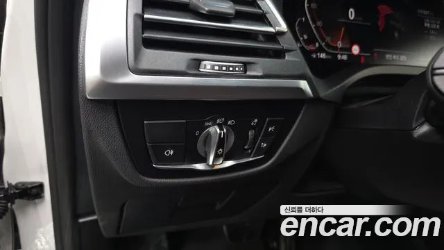 BMW X4 xDrive20i M Sport Pro Special Edition — Фото автомобиля 26