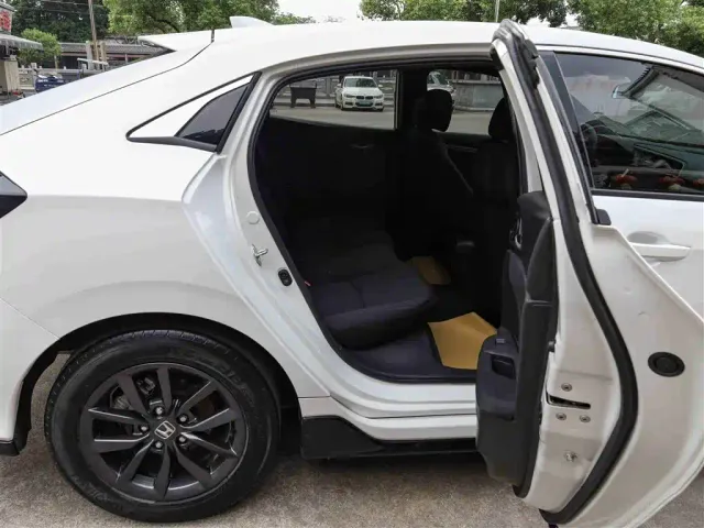 Honda Civic — Фото автомобиля 18