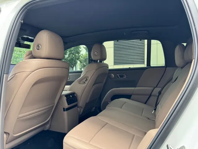 Li Auto i6 — Фото автомобиля 28