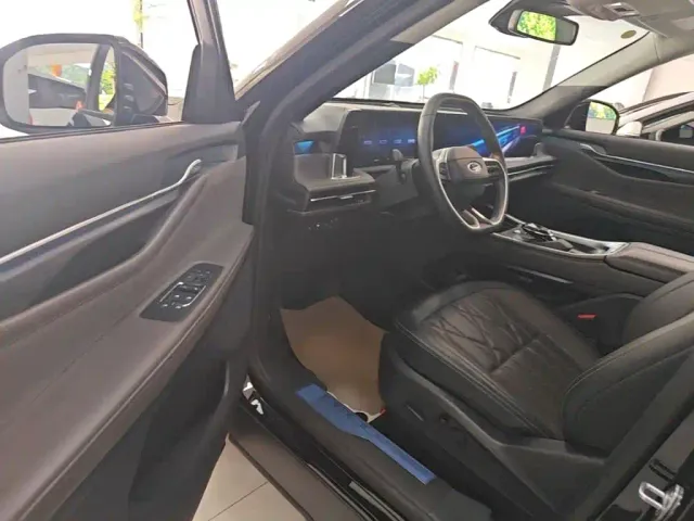 Ford Edge — Фото автомобиля 15