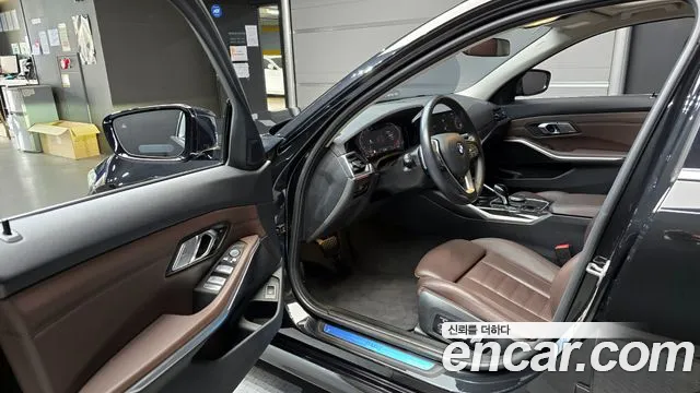 BMW 3-Series 3 серия (G20) 320i Luxury — Фото автомобиля 10