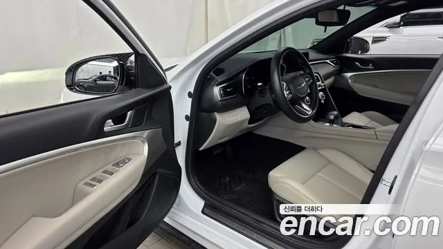 Genesis G70 Новый G70 Бензин 3.3T 2WD — Фото автомобиля 10