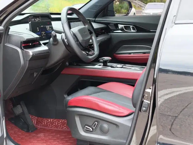 Changan Z6 — Фото автомобиля 15