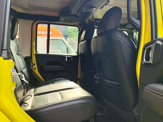 Jeep Wrangler 4xe — Фото автомобиля 8