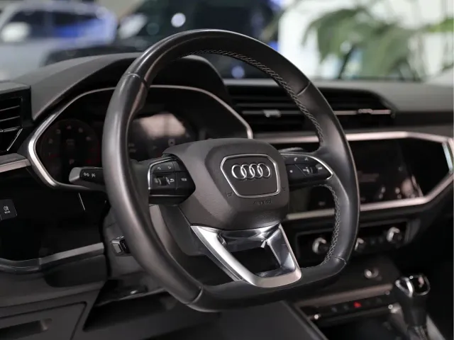 Audi Q3 — Фото автомобиля 7