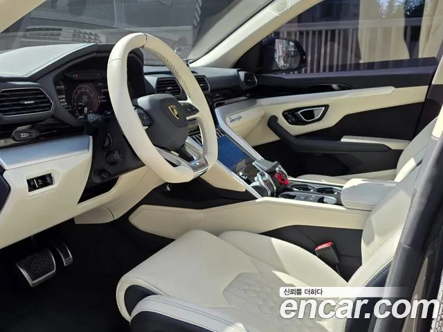 Lamborghini Urus — Фото автомобиля 7
