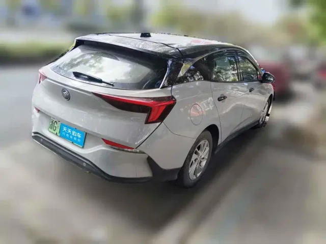 Buick Velite 6 — Фото автомобиля 5
