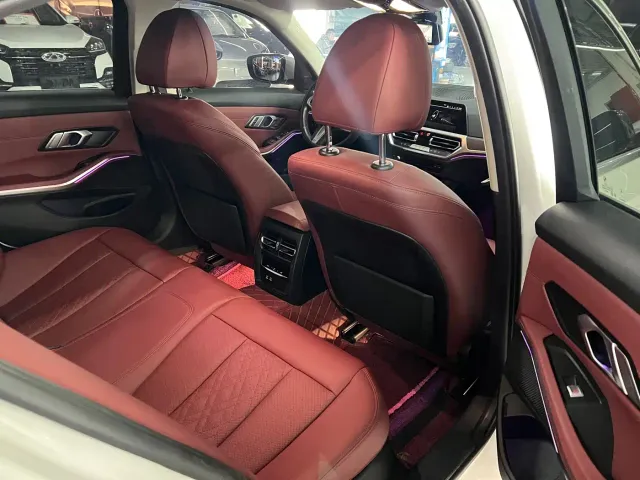 BMW 3 Series — Фото автомобиля 3