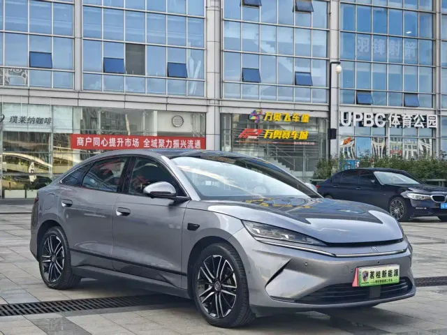 BYD Qin L — Фото автомобиля 3