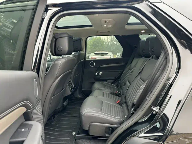 Land Rover Discovery — Фото автомобиля 10