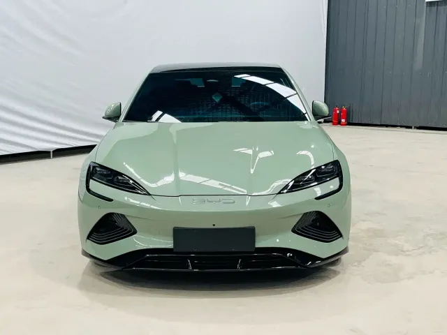 BYD Seal — Фото автомобиля 2