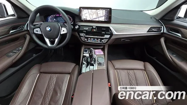 BMW 5 Series G30 — Фото автомобиля 7