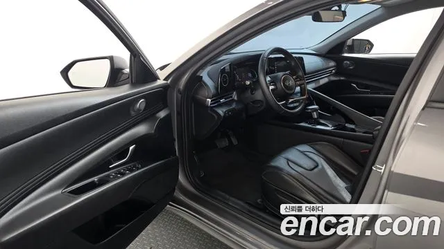 Hyundai Avante CN7 — Фото автомобиля 15