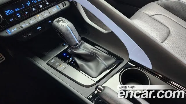 Hyundai Avante CN7 — Фото автомобиля 9