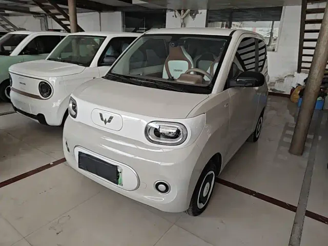 Фотография автомобиля — Wuling Hongguang Mini EV