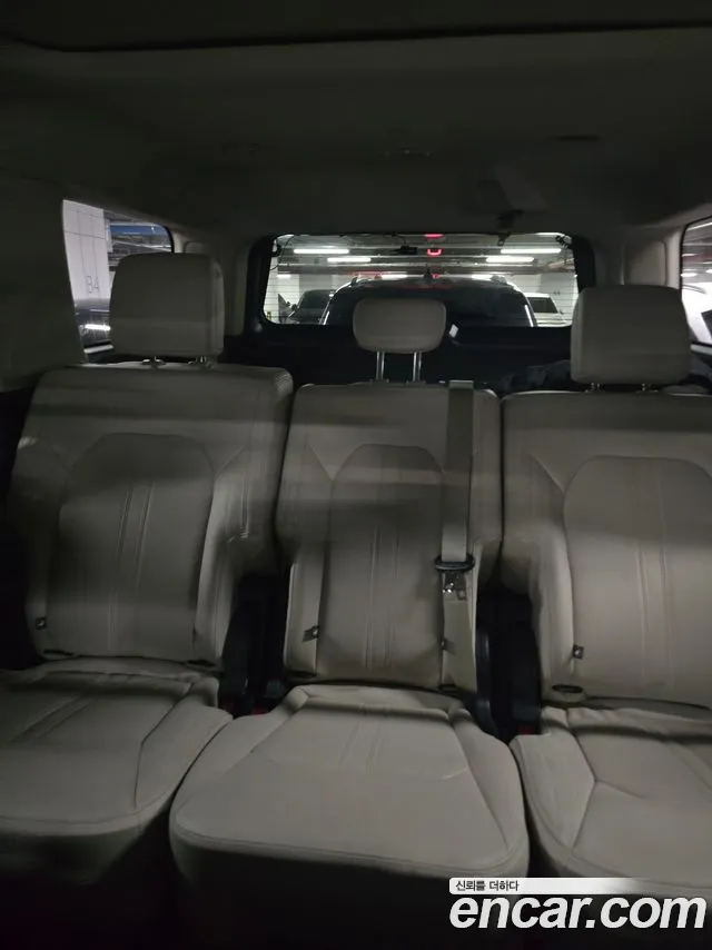 Ford Expedition — Фото автомобиля 12