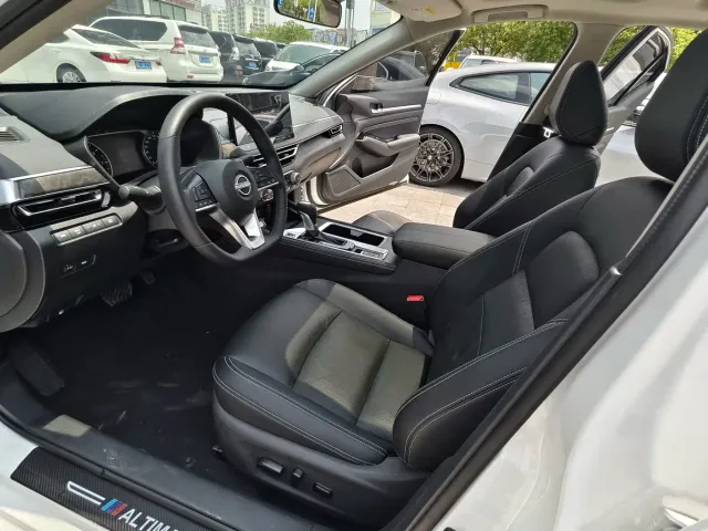 Nissan Teana — Фото автомобиля 9