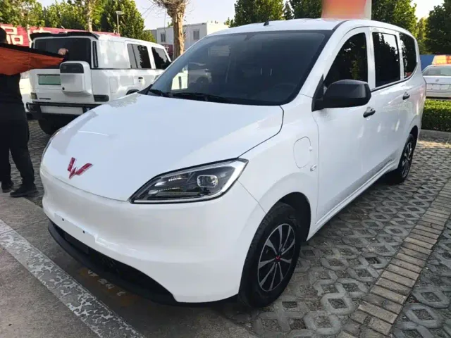 Фотография автомобиля — Wuling Hongguang